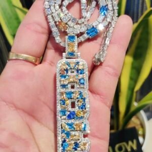 Custom colour vertical pendant